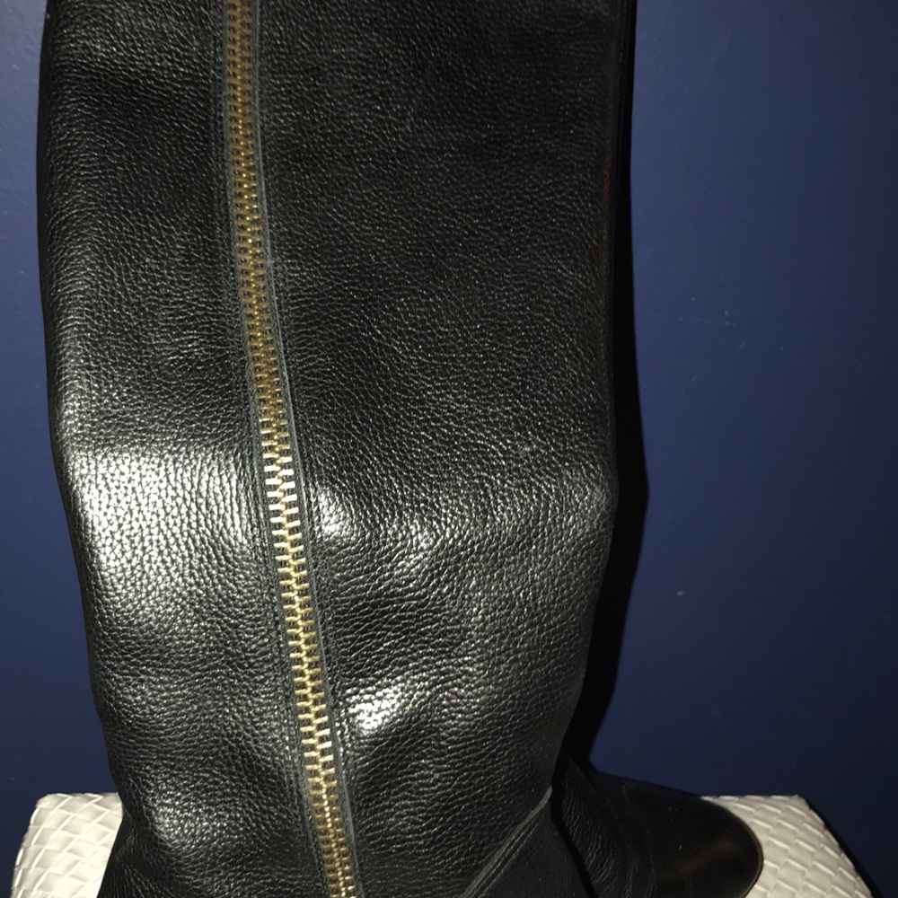 High Boot - Picture 3 of 8